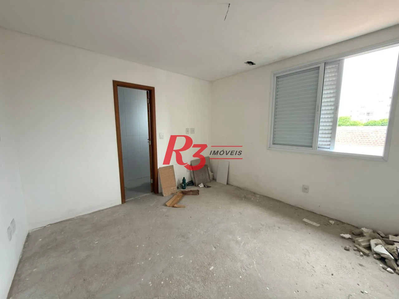 Casa com 3 dormitórios à venda, 350 m² por R$ 1.300.000,00 - Embaré - Santos/SP