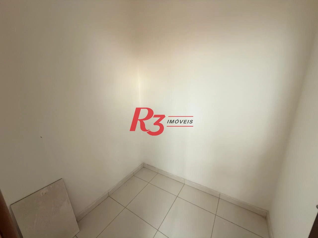 Casa com 3 dormitórios à venda, 350 m² por R$ 1.300.000,00 - Embaré - Santos/SP