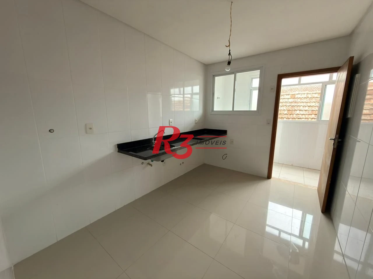 Casa com 3 dormitórios à venda, 350 m² por R$ 1.300.000,00 - Embaré - Santos/SP