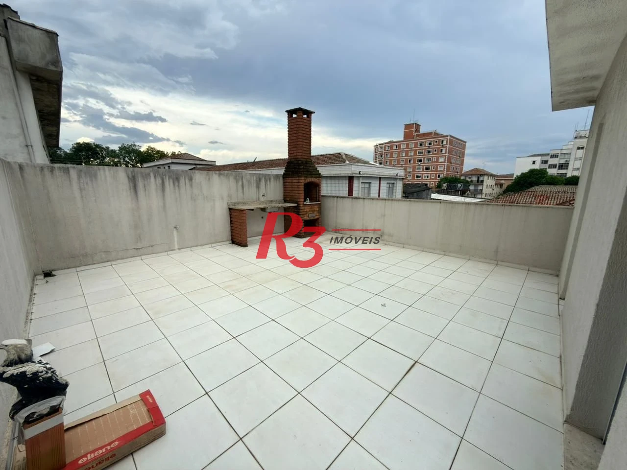Casa com 3 dormitórios à venda, 350 m² por R$ 1.300.000,00 - Embaré - Santos/SP