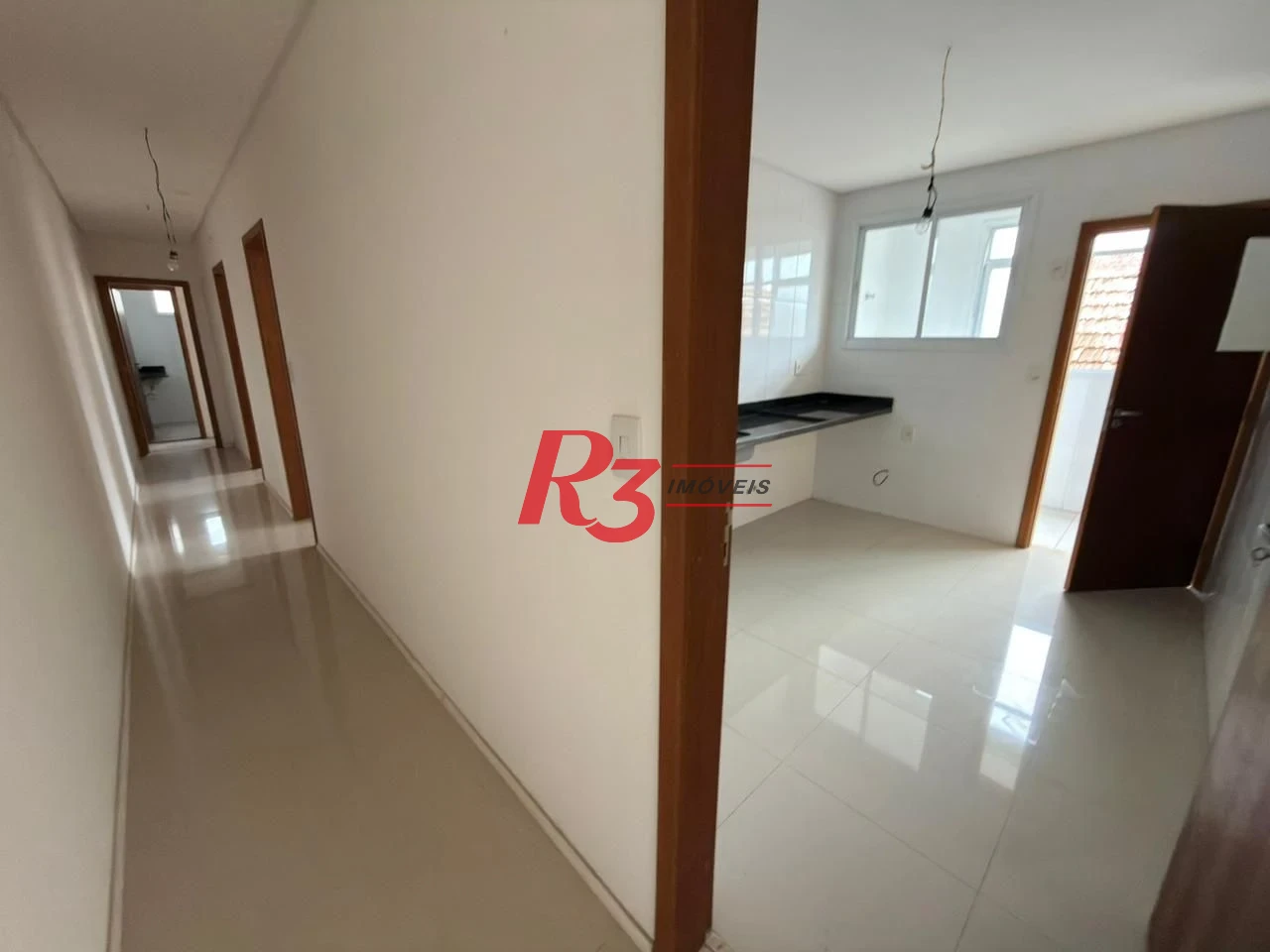 Casa com 3 dormitórios à venda, 350 m² por R$ 1.300.000,00 - Embaré - Santos/SP