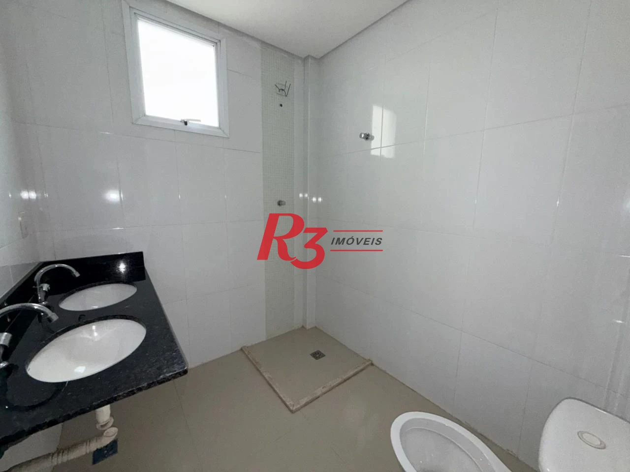 Casa com 3 dormitórios à venda, 350 m² por R$ 1.300.000,00 - Embaré - Santos/SP