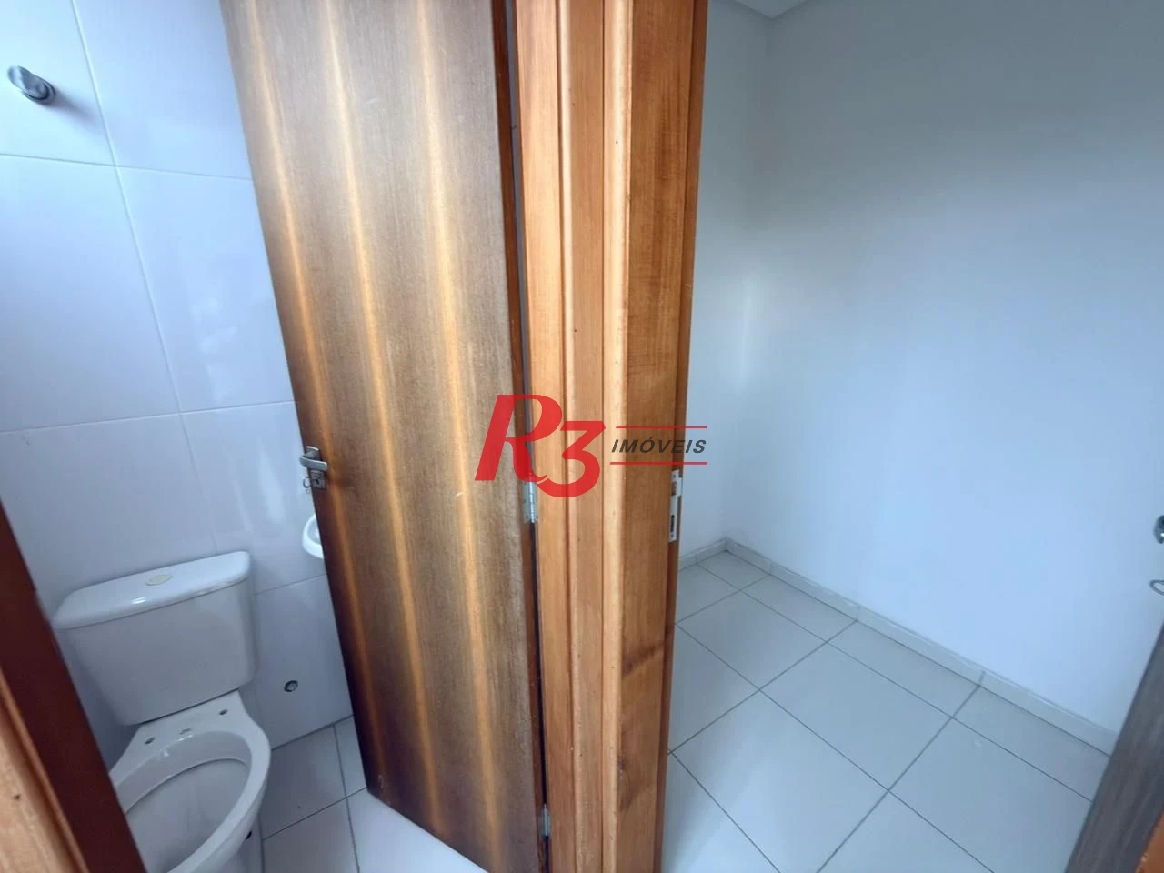 Casa com 3 dormitórios à venda, 350 m² por R$ 1.300.000,00 - Embaré - Santos/SP