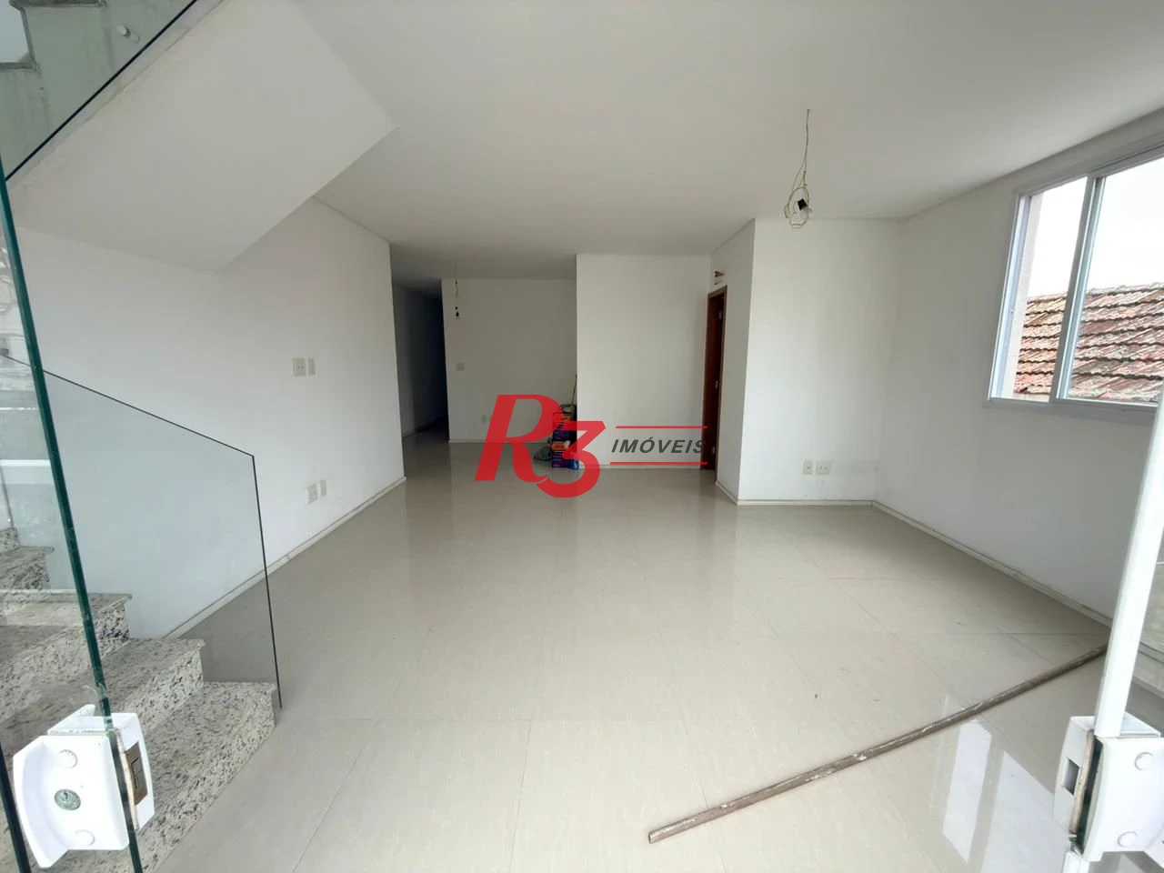 Casa com 3 dormitórios à venda, 350 m² por R$ 1.300.000,00 - Embaré - Santos/SP