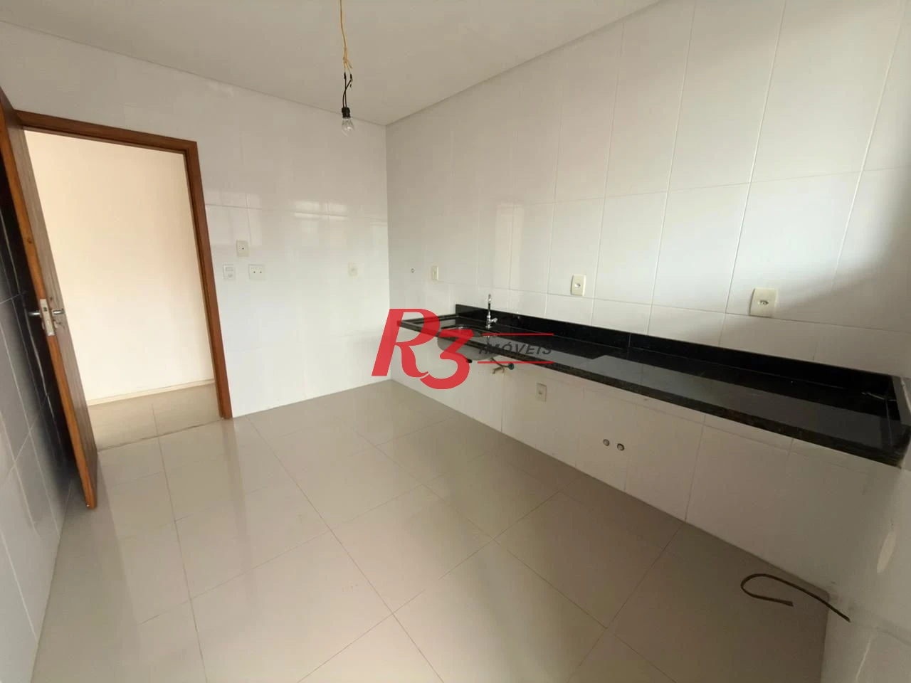 Casa com 3 dormitórios à venda, 350 m² por R$ 1.300.000,00 - Embaré - Santos/SP