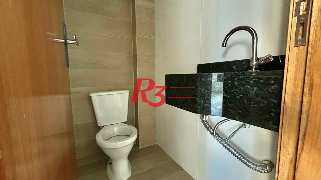Casa com 2 dormitórios à venda, 90 m² por R$ 720.000,00 - Campo Grande - Santos/SP