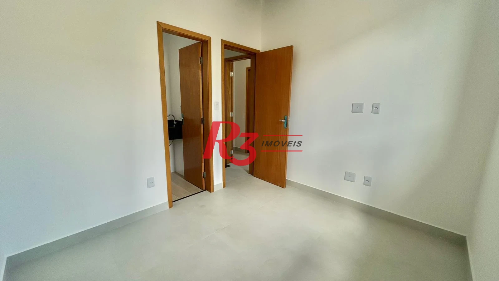 Casa com 2 dormitórios à venda, 90 m² por R$ 720.000,00 - Campo Grande - Santos/SP