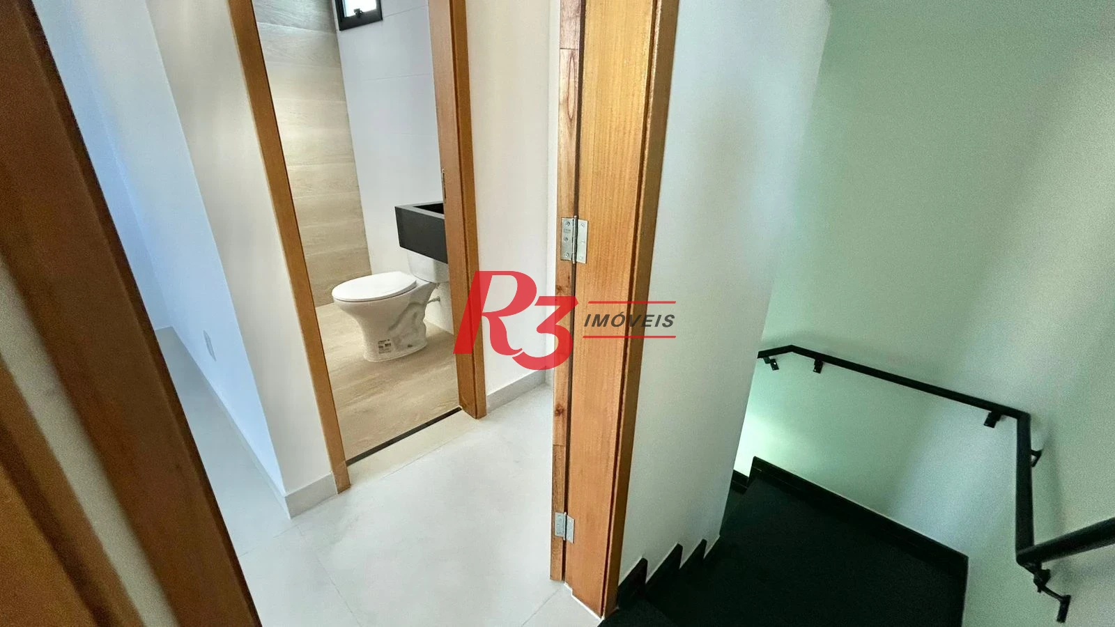 Casa com 2 dormitórios à venda, 90 m² por R$ 720.000,00 - Campo Grande - Santos/SP