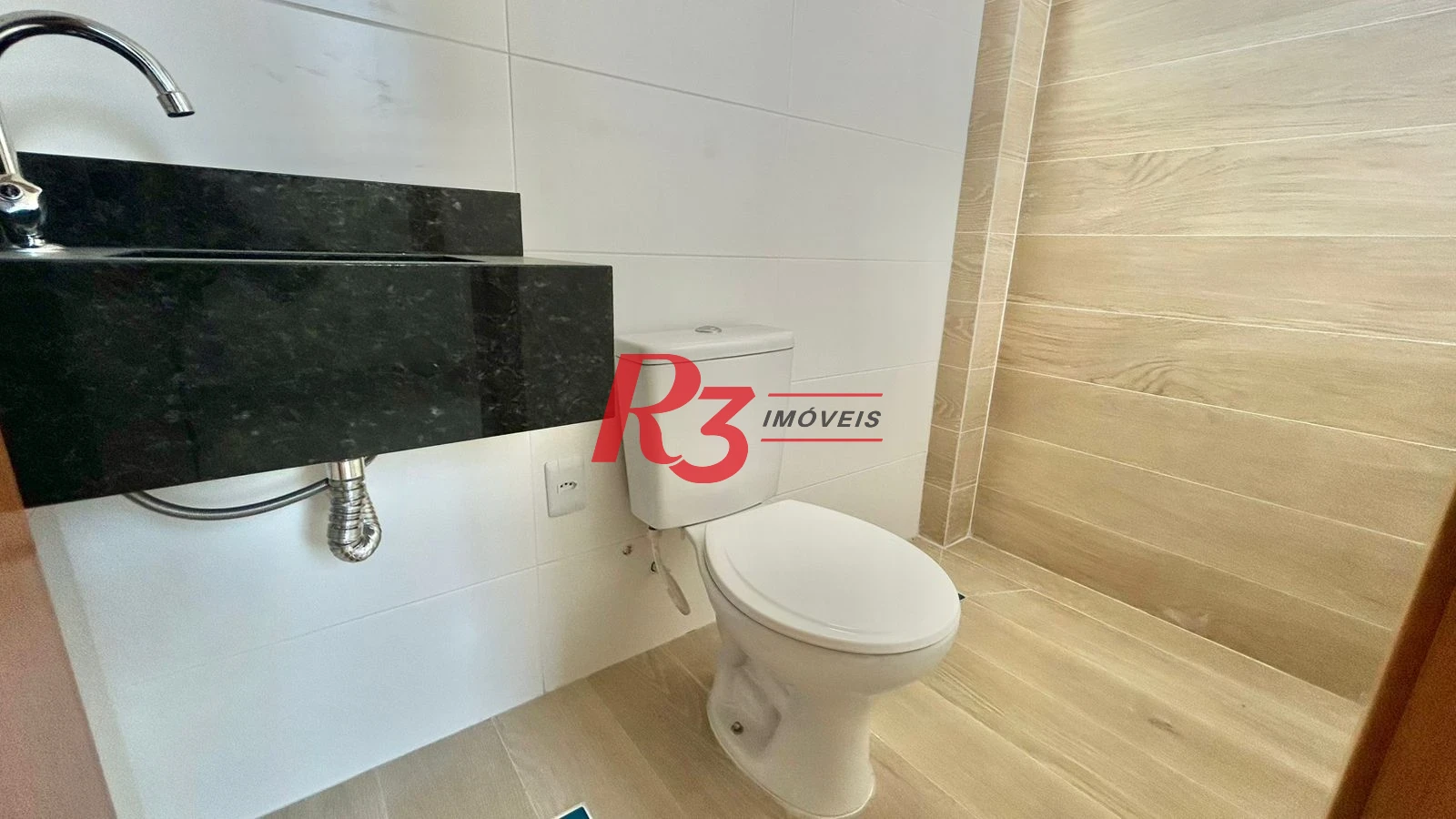Casa com 2 dormitórios à venda, 90 m² por R$ 720.000,00 - Campo Grande - Santos/SP