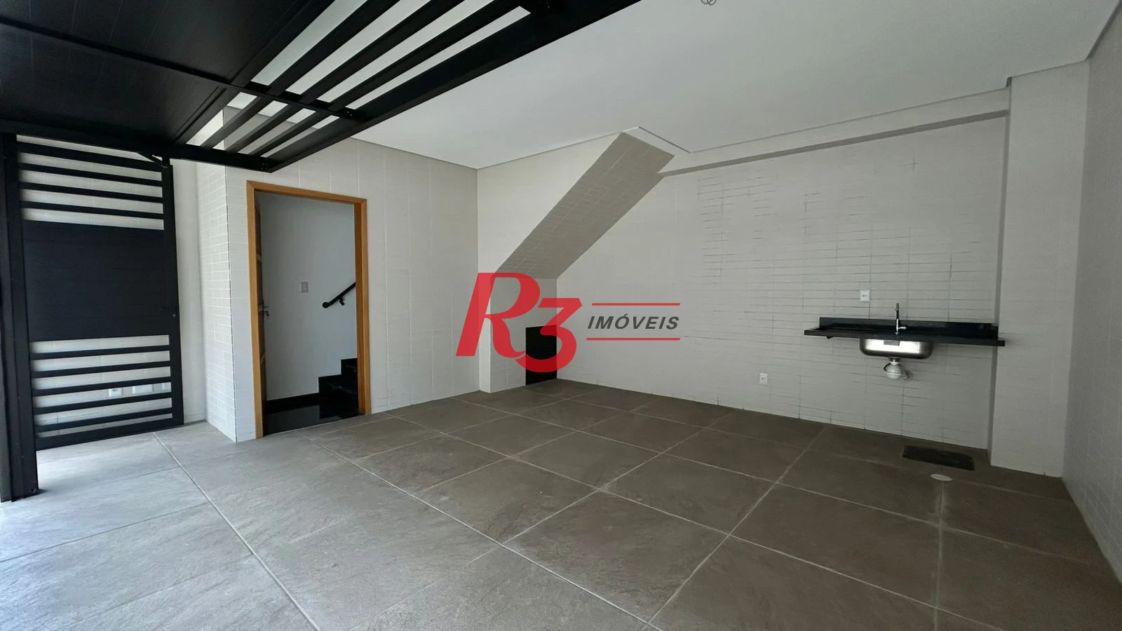 Casa com 2 dormitórios à venda, 90 m² por R$ 720.000,00 - Campo Grande - Santos/SP