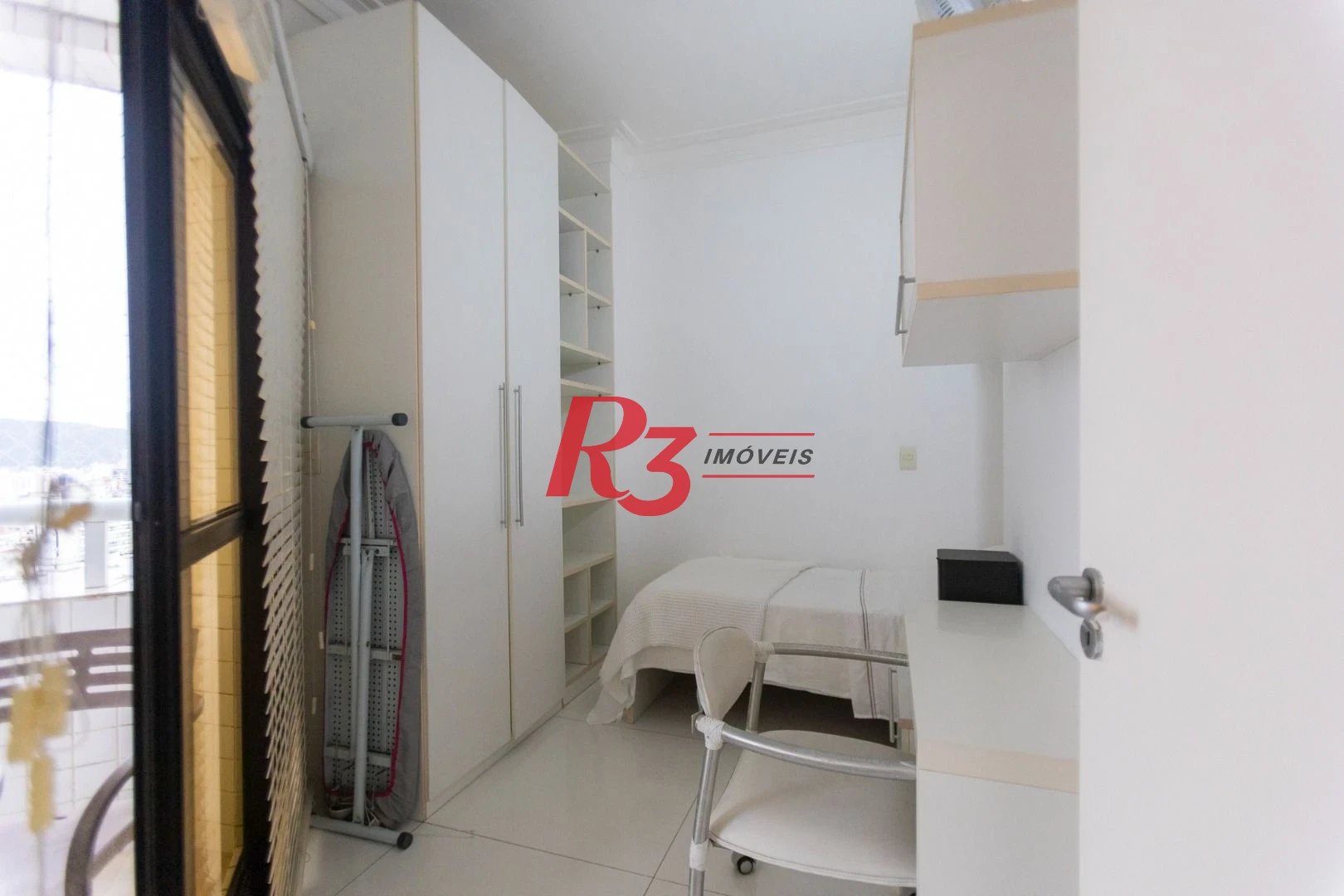 Flat com 2 dormitórios para alugar, 60 m² por R$ 7.000,02/mês - Boqueirão - Santos/SP