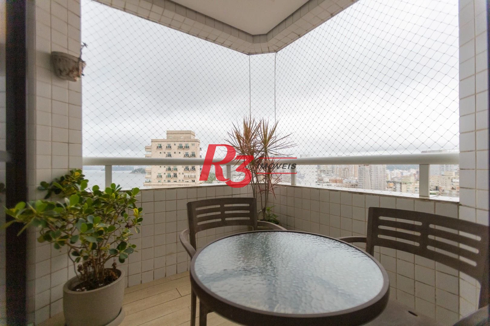 Flat com 2 dormitórios para alugar, 60 m² por R$ 7.000,02/mês - Boqueirão - Santos/SP