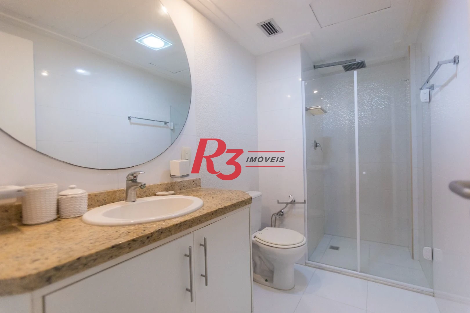 Flat com 2 dormitórios para alugar, 60 m² por R$ 7.000,02/mês - Boqueirão - Santos/SP