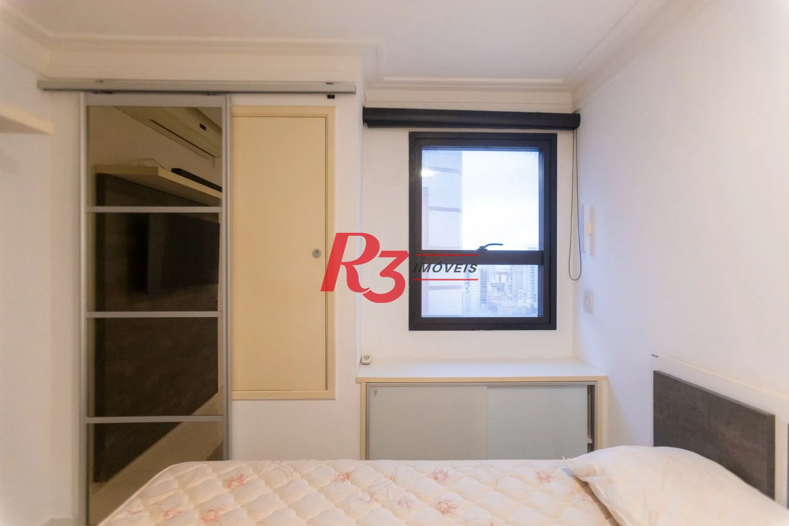 Flat com 2 dormitórios para alugar, 60 m² por R$ 7.000,02/mês - Boqueirão - Santos/SP