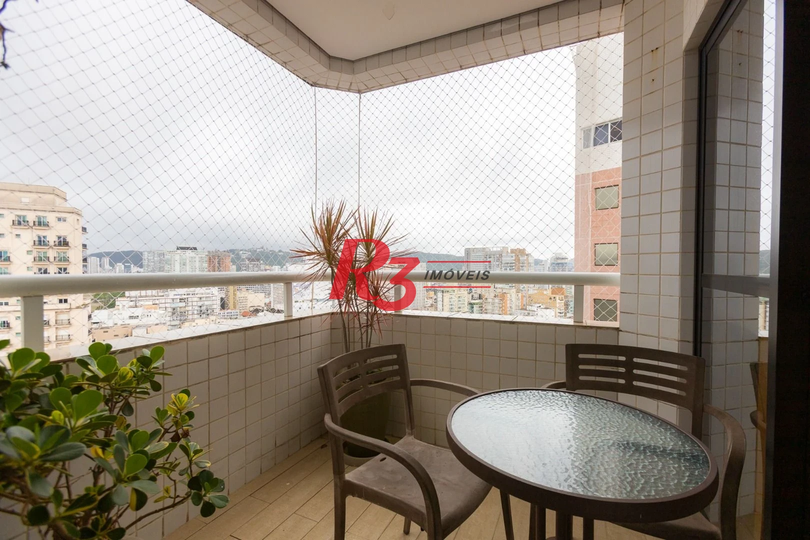 Flat com 2 dormitórios para alugar, 60 m² por R$ 7.000,02/mês - Boqueirão - Santos/SP