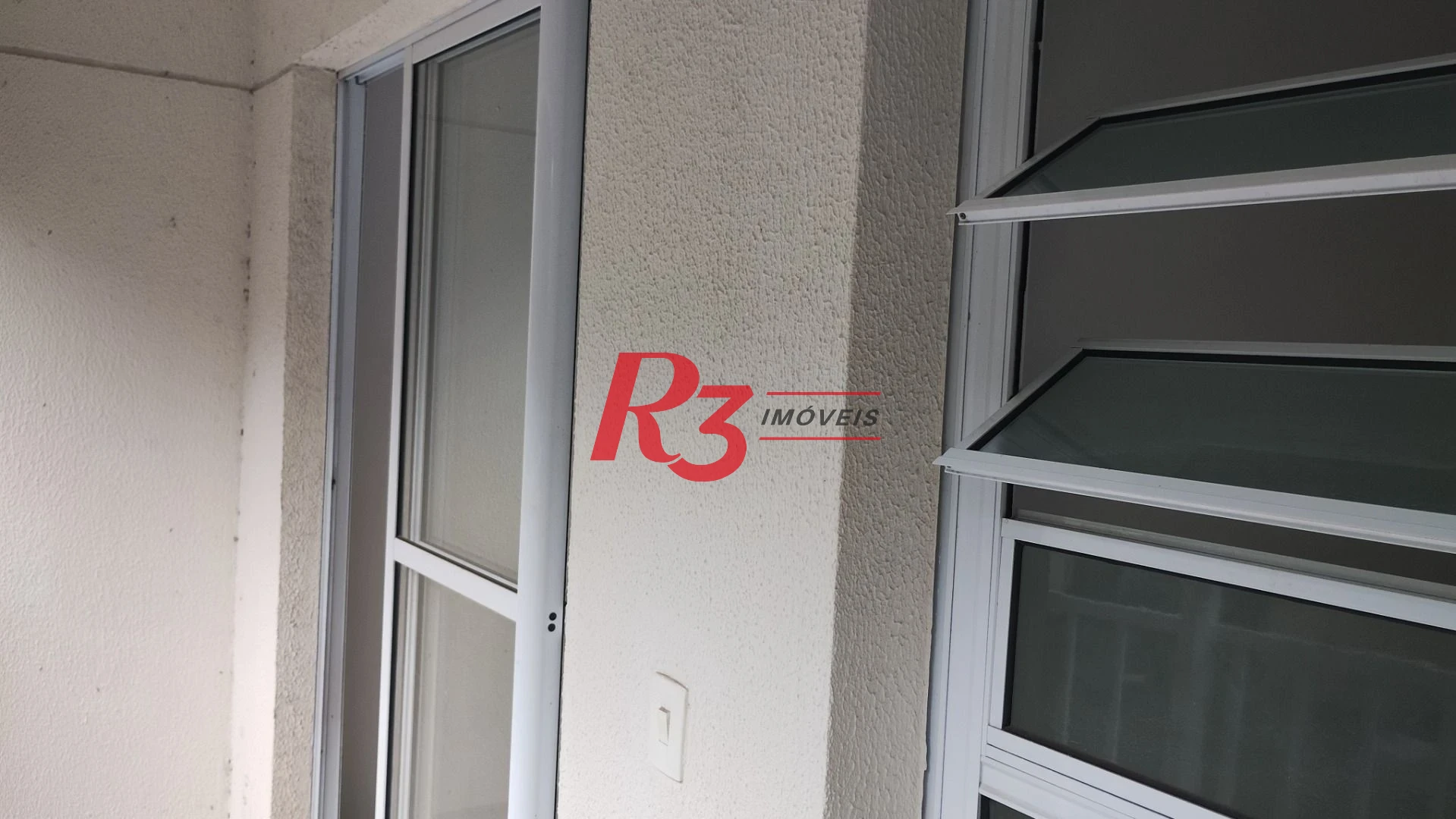 Apartamento com 2 dormitórios à venda, 61 m² por R$ 330.000,00 - Morro de Nova Cintra - Santos/SP