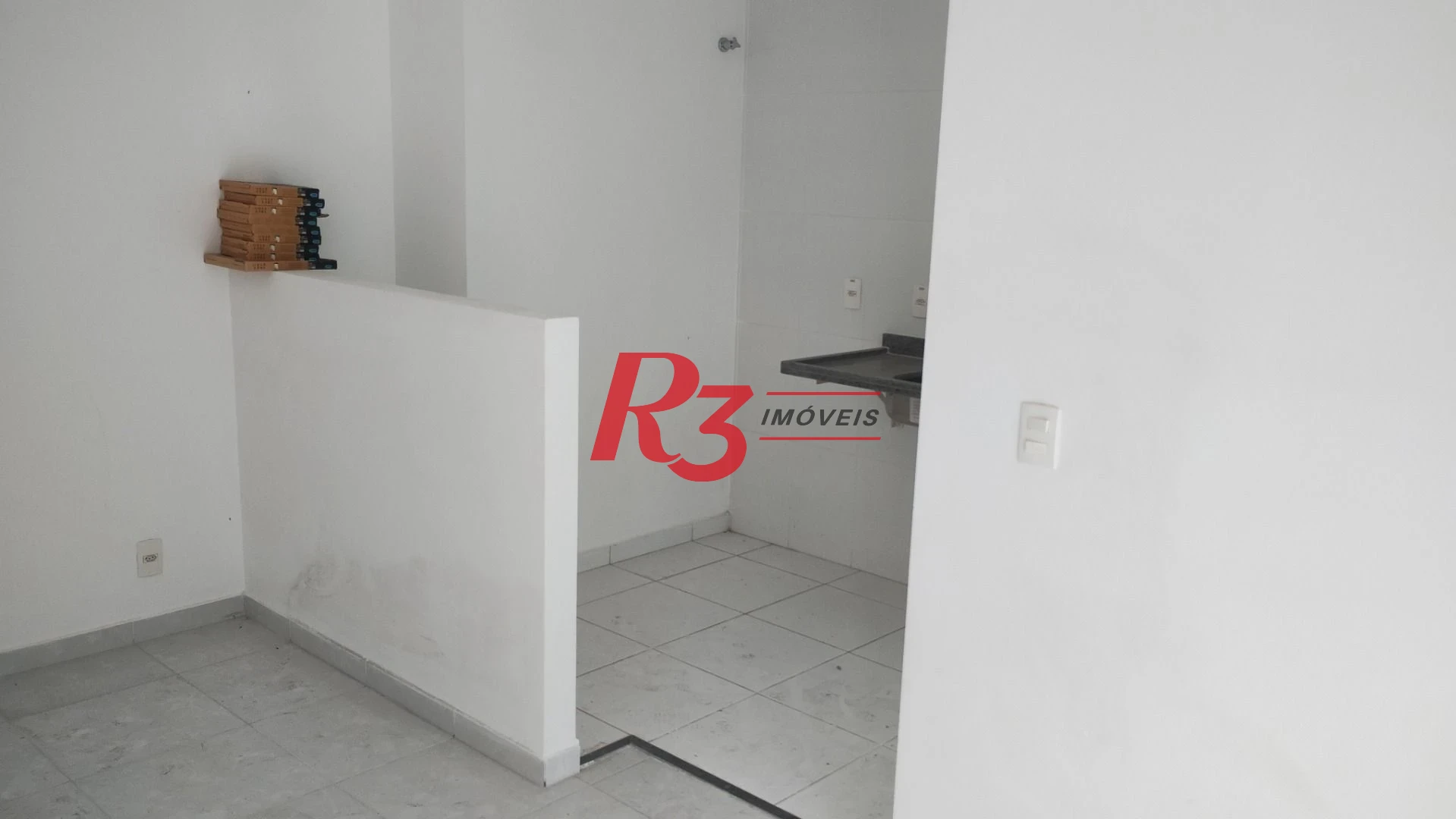 Apartamento com 2 dormitórios à venda, 61 m² por R$ 330.000,00 - Morro de Nova Cintra - Santos/SP