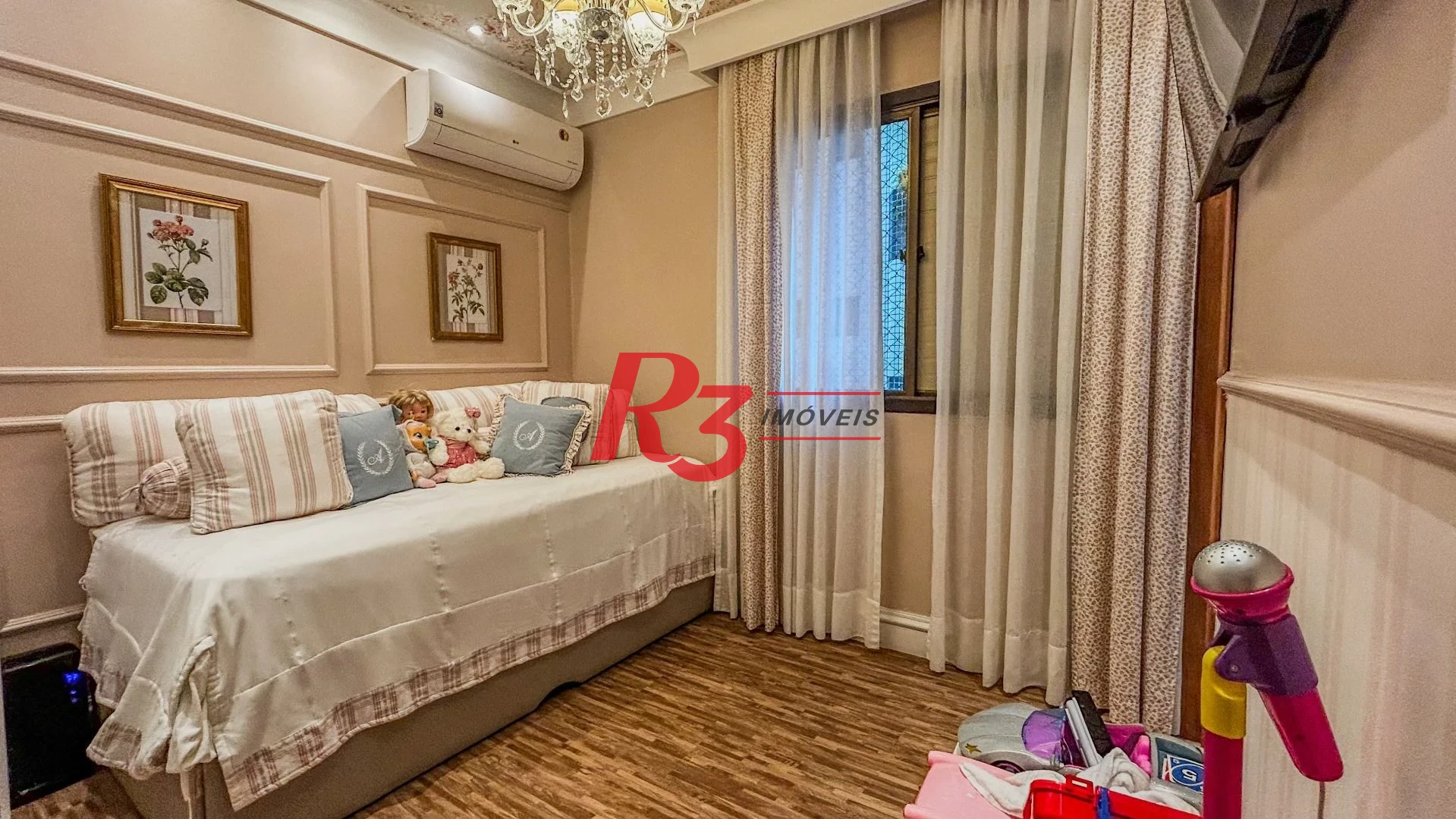 Apartamento com 3 dormitórios à venda, 150 m² por R$ 1.530.000,00 - Pompéia - Santos/SP