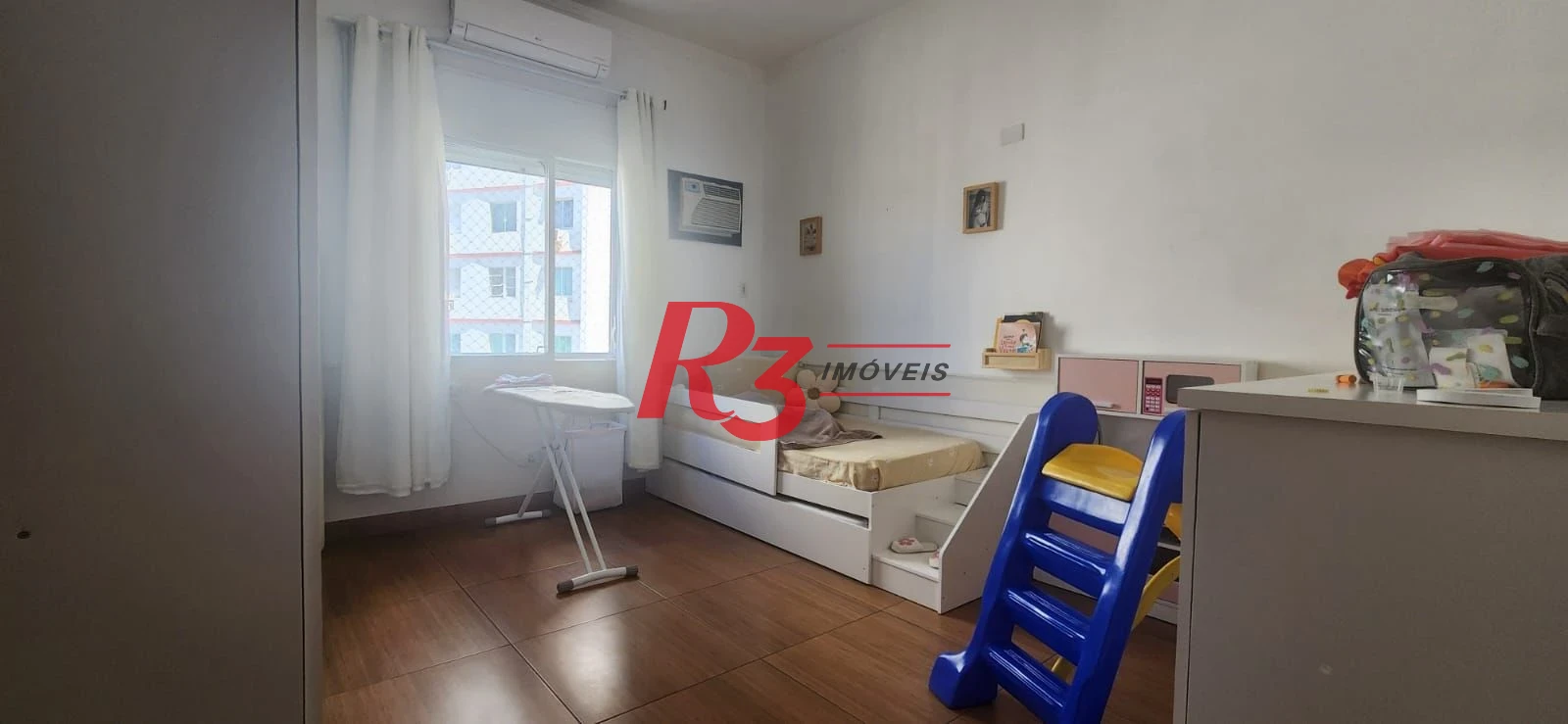 Apartamento com 3 dormitórios à venda, 107 m² por R$ 690.000,00 - José Menino - Santos/SP