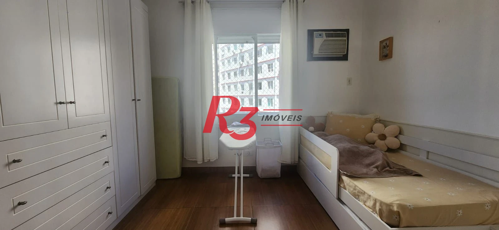 Apartamento com 3 dormitórios à venda, 107 m² por R$ 690.000,00 - José Menino - Santos/SP