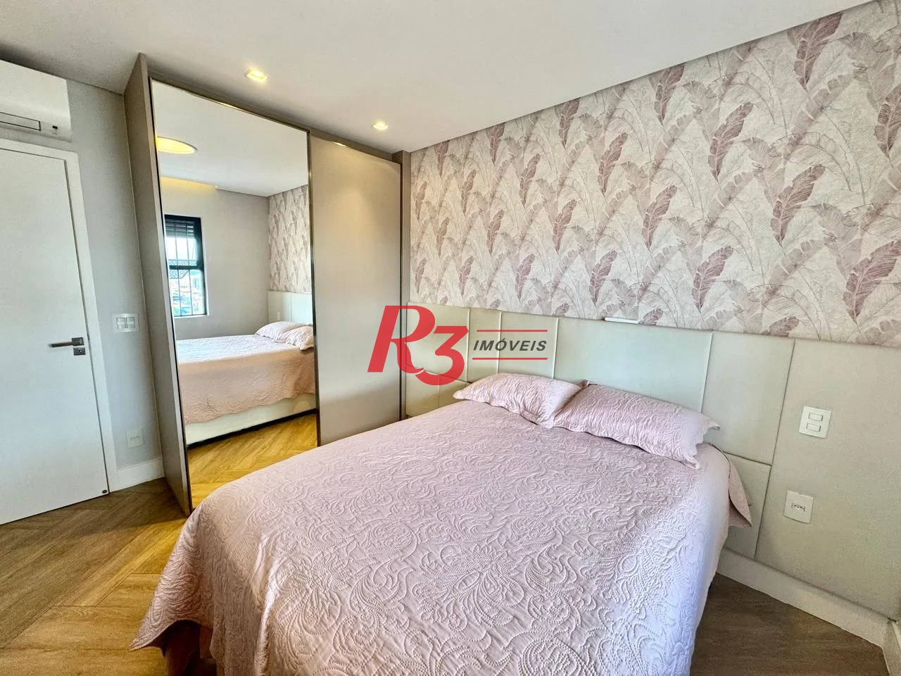 Cobertura com 4 dormitórios à venda, 418 m² por R$ 6.100.000,00 - Boqueirão - Santos/SP