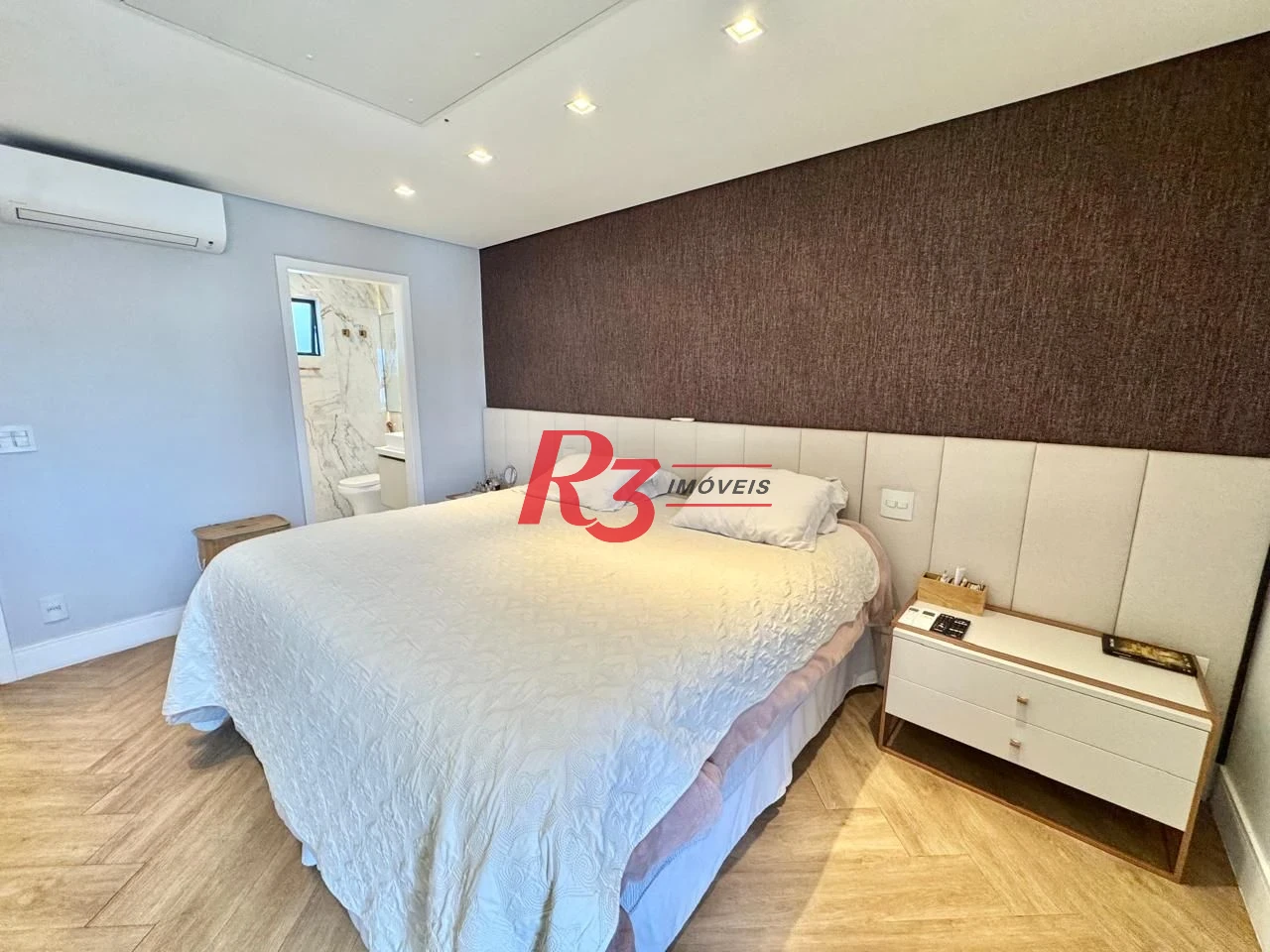 Cobertura com 4 dormitórios à venda, 418 m² por R$ 6.100.000,00 - Boqueirão - Santos/SP
