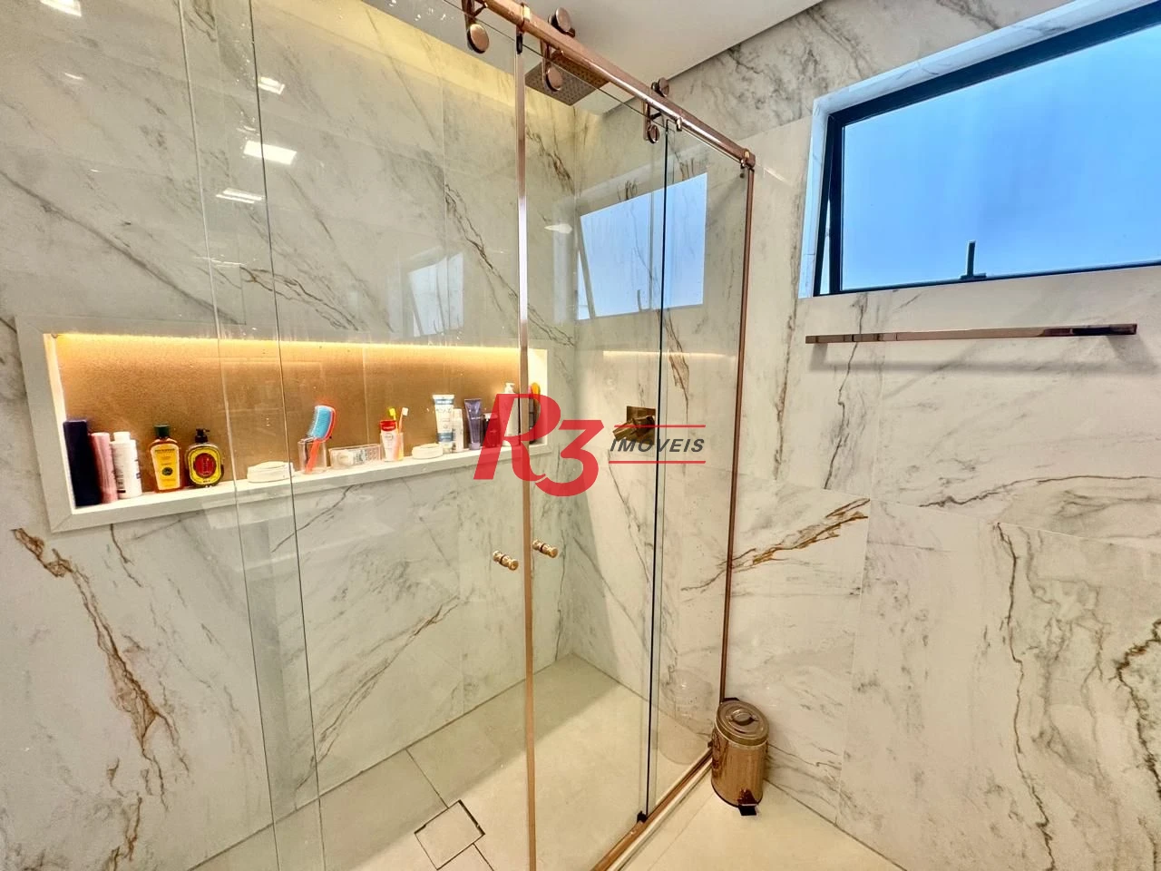 Cobertura com 4 dormitórios à venda, 418 m² por R$ 6.100.000,00 - Boqueirão - Santos/SP
