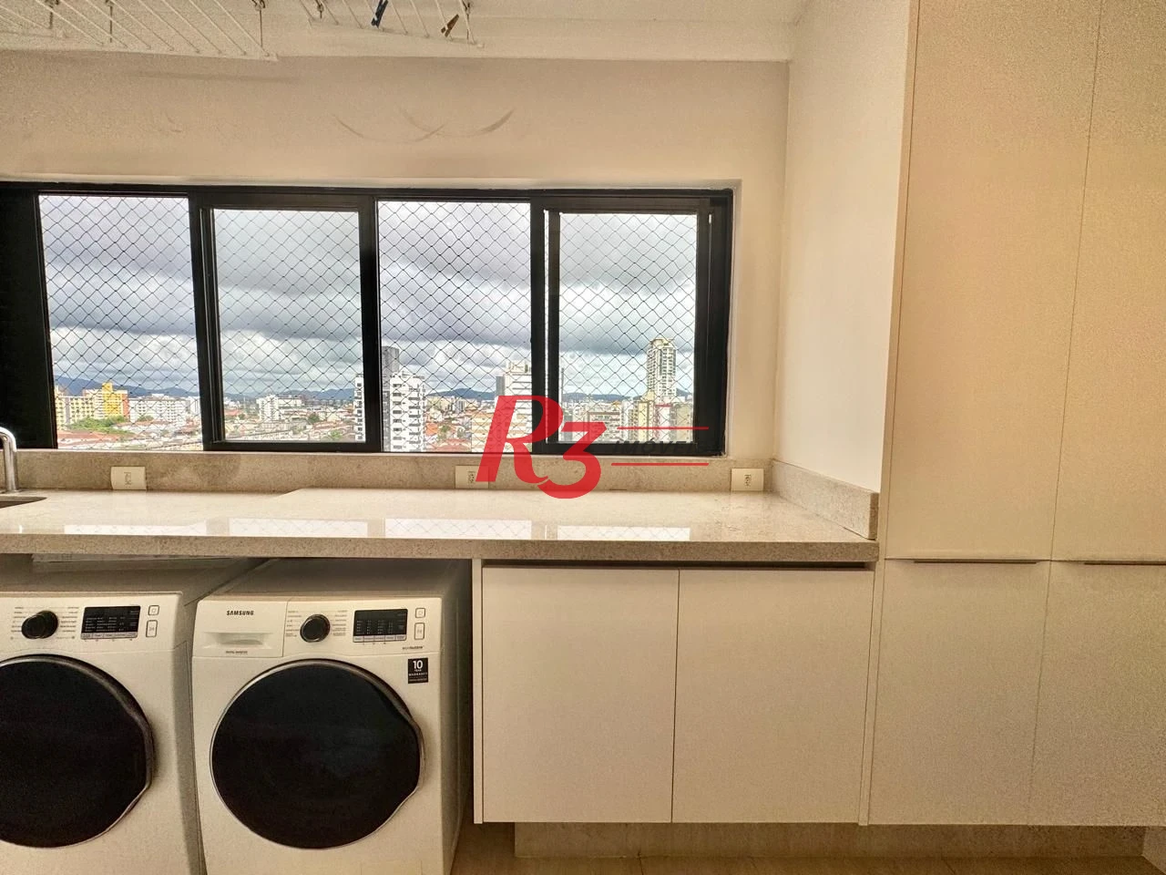 Cobertura com 4 dormitórios à venda, 418 m² por R$ 6.100.000,00 - Boqueirão - Santos/SP