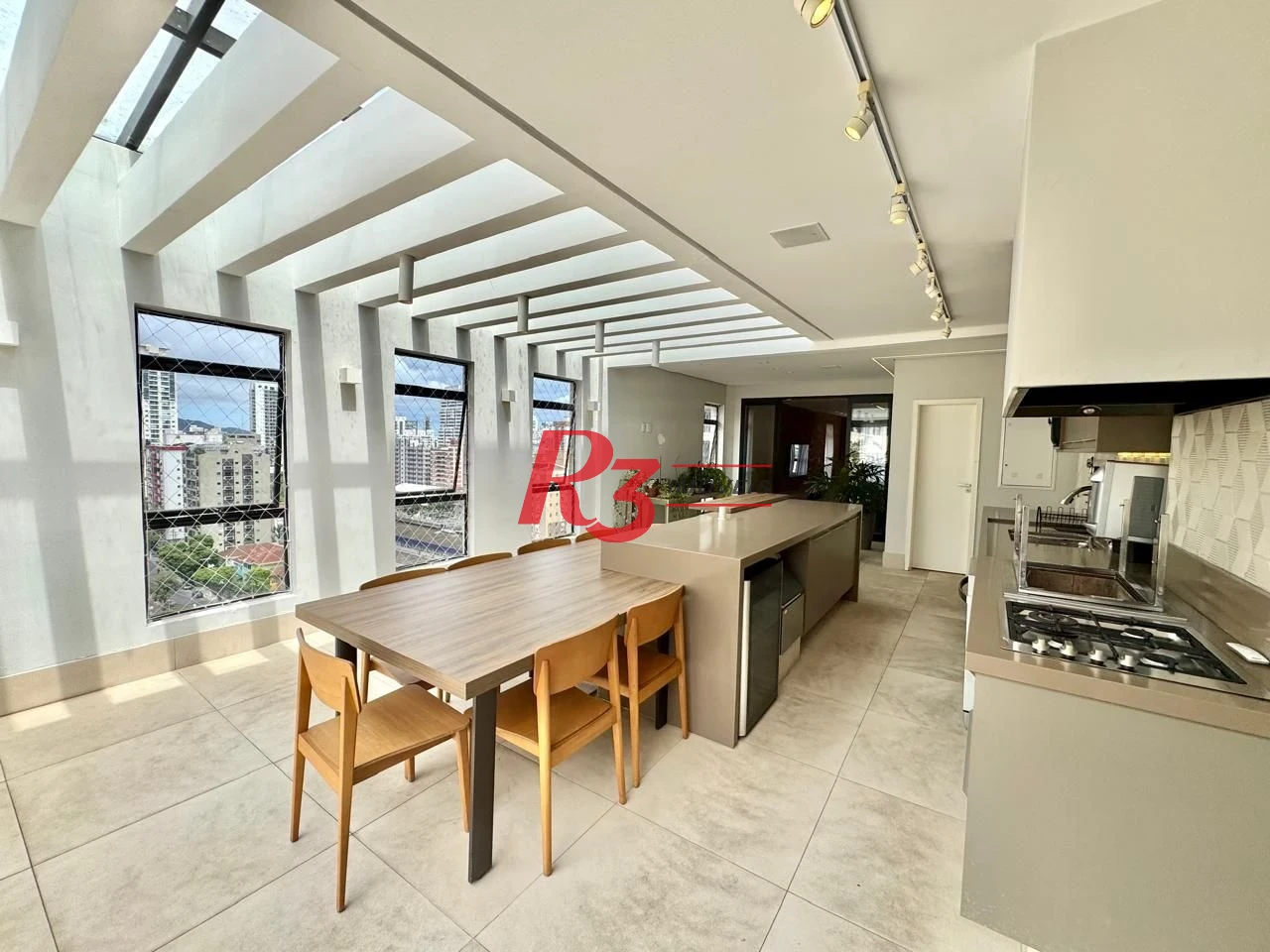 Cobertura com 4 dormitórios à venda, 418 m² por R$ 6.100.000,00 - Boqueirão - Santos/SP
