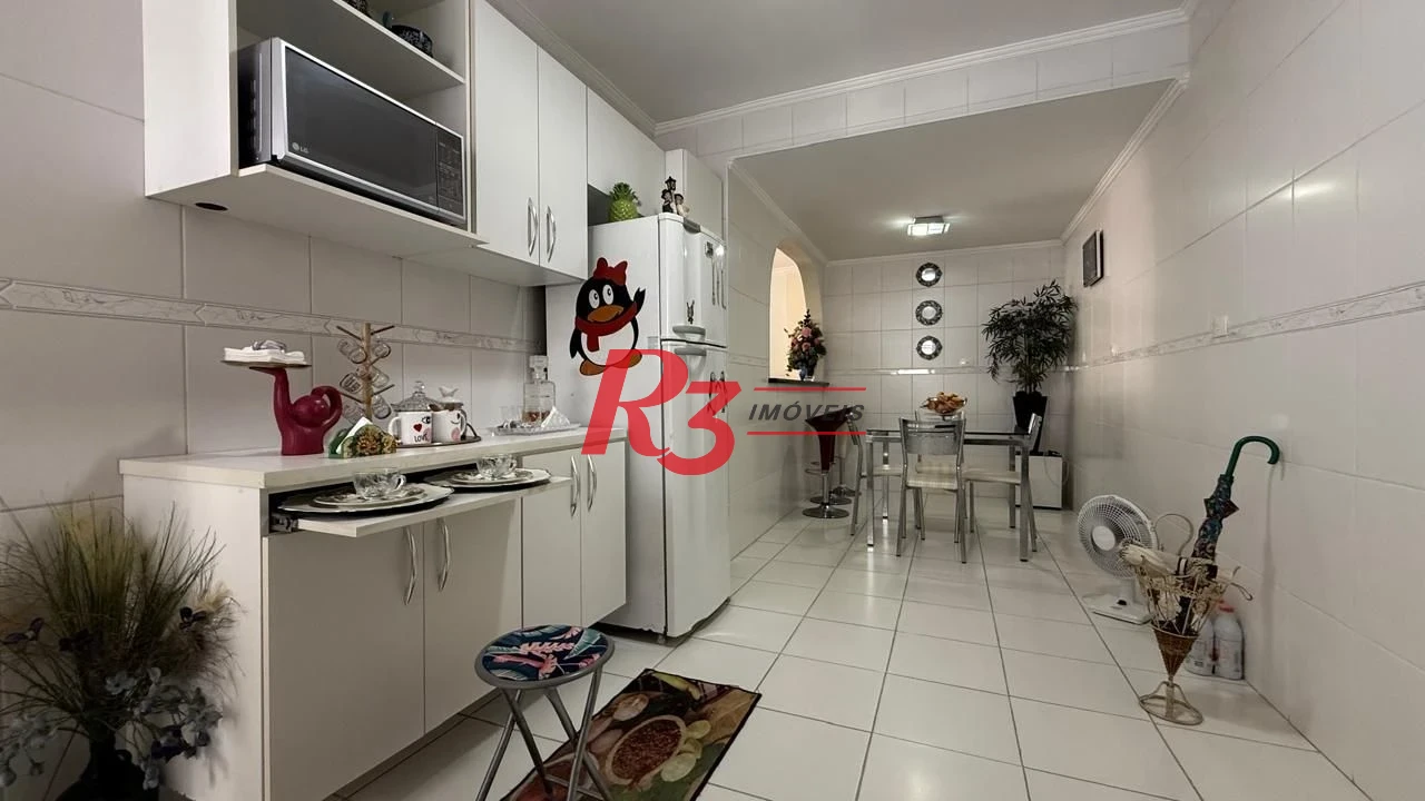 Apartamento com 2 dormitórios à venda, 102 m² por R$ 850.000,00 - Gonzaga - Santos/SP