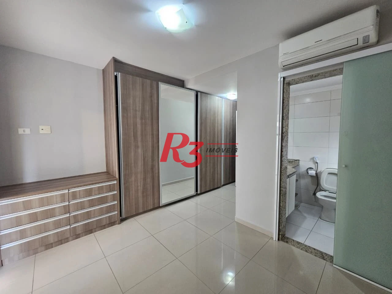 Apartamento com 3 dormitórios à venda, 135 m² por R$ 2.160.000,00 - Embaré - Santos/SP