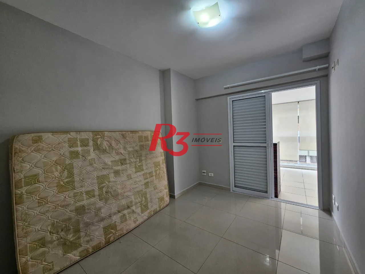 Apartamento com 3 dormitórios à venda, 135 m² por R$ 2.160.000,00 - Embaré - Santos/SP