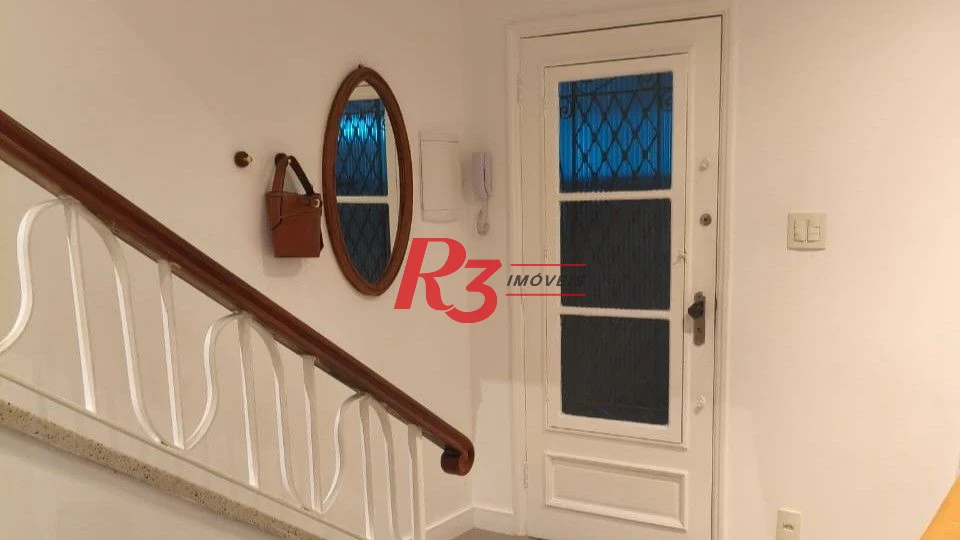 Sobrado com 3 dormitórios à venda, 102 m² por R$ 719.000,00 - Campo Grande - Santos/SP