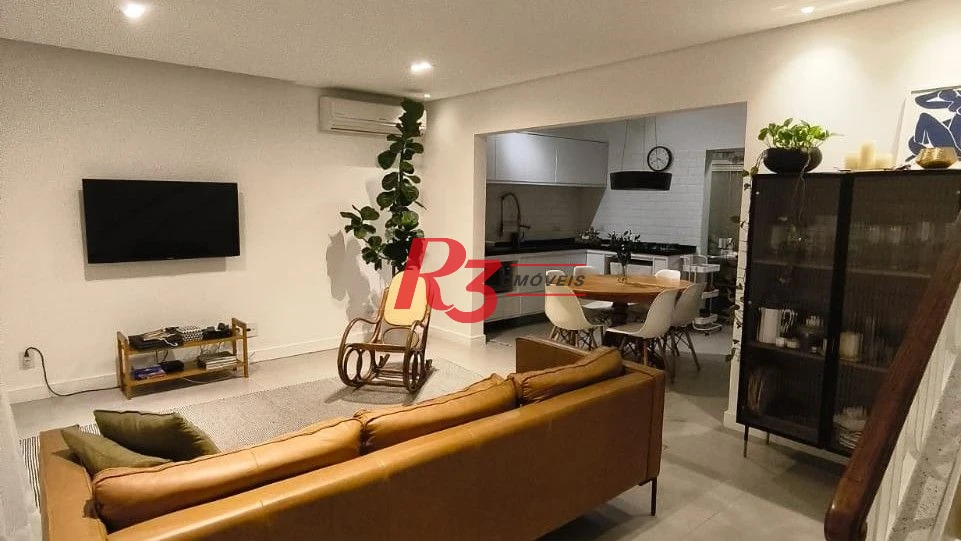 Sobrado com 3 dormitórios à venda, 102 m² por R$ 719.000,00 - Campo Grande - Santos/SP