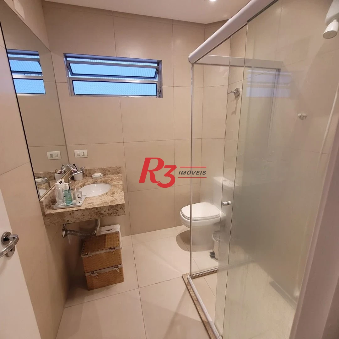 Sobrado com 3 dormitórios à venda, 102 m² por R$ 719.000,00 - Campo Grande - Santos/SP
