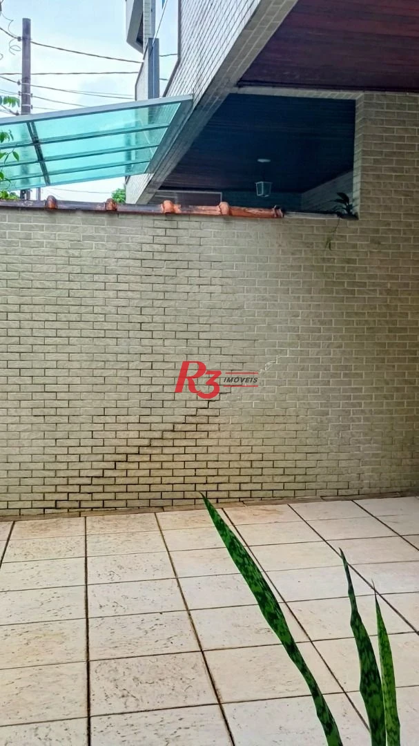 Casa com 3 dormitórios à venda, 120 m² por R$ 590.000,00 - Santa Maria - Santos/SP