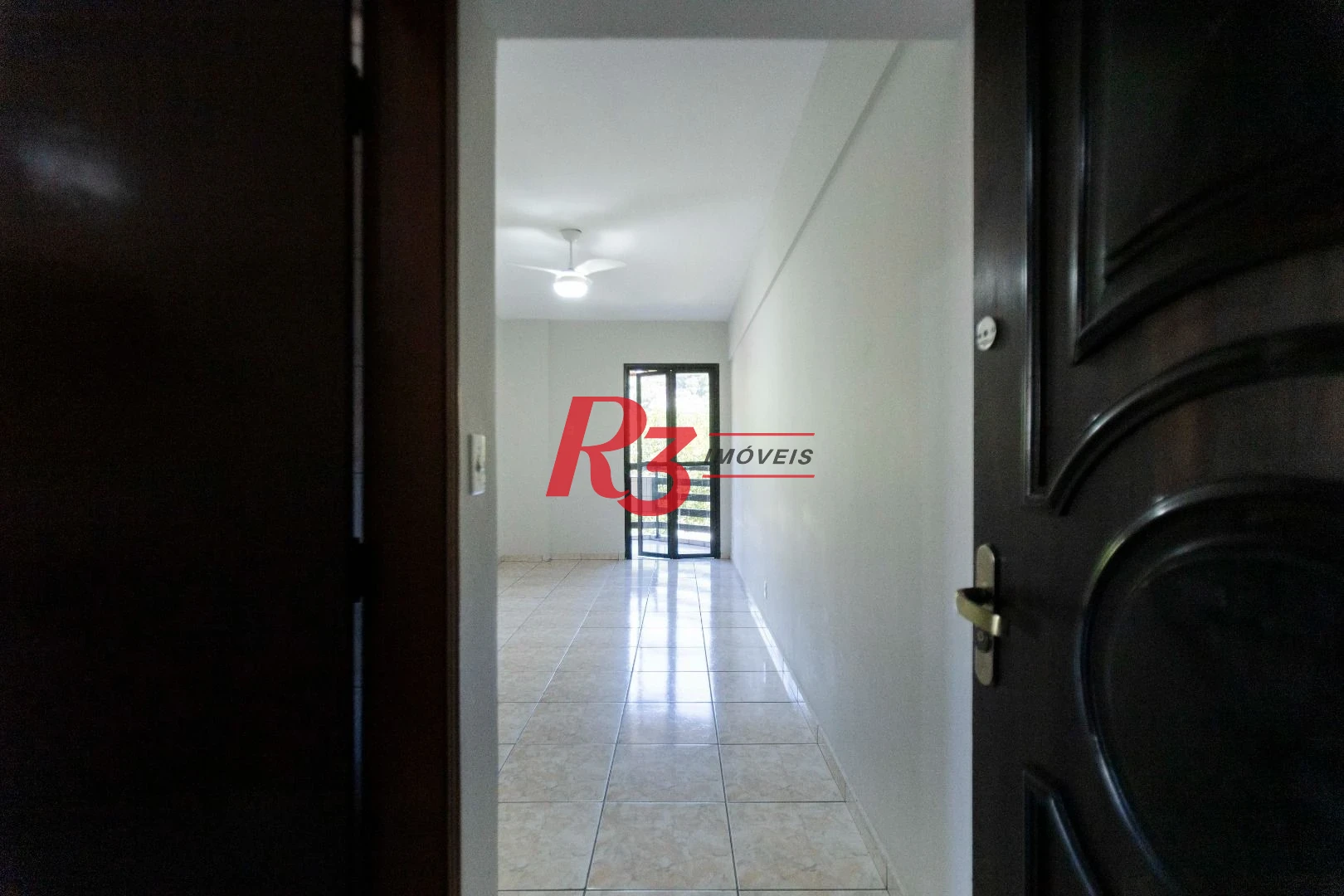 Apartamento com 2 dormitórios à venda, 86 m² por R$ 370.000,00 - Marapé - Santos/SP