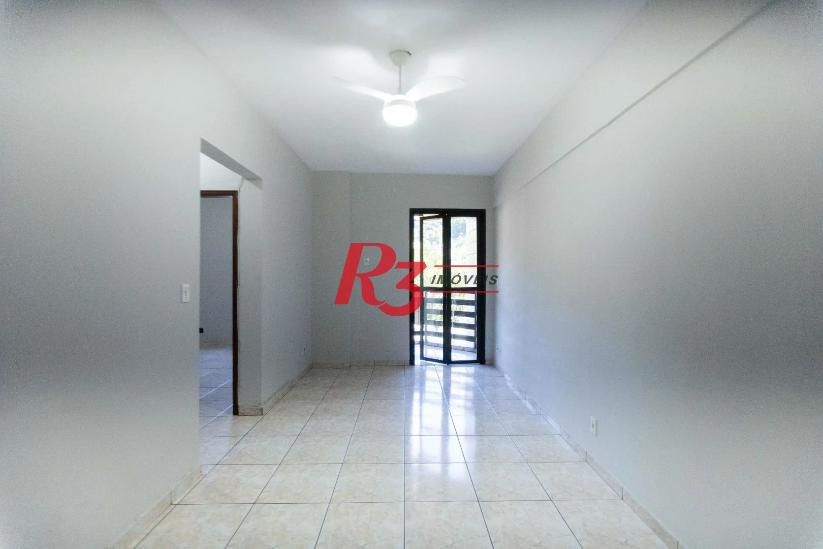 Apartamento com 2 dormitórios à venda, 86 m² por R$ 370.000,00 - Marapé - Santos/SP