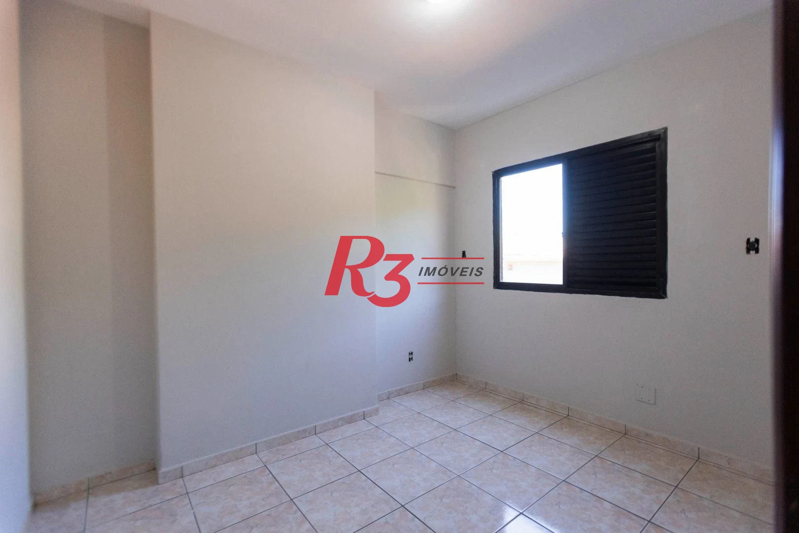 Apartamento com 2 dormitórios à venda, 86 m² por R$ 370.000,00 - Marapé - Santos/SP
