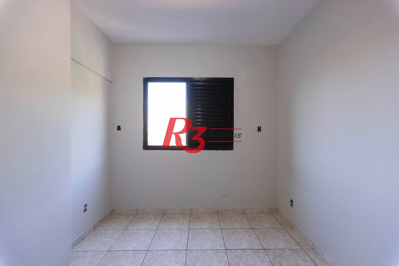 Apartamento com 2 dormitórios à venda, 86 m² por R$ 370.000,00 - Marapé - Santos/SP