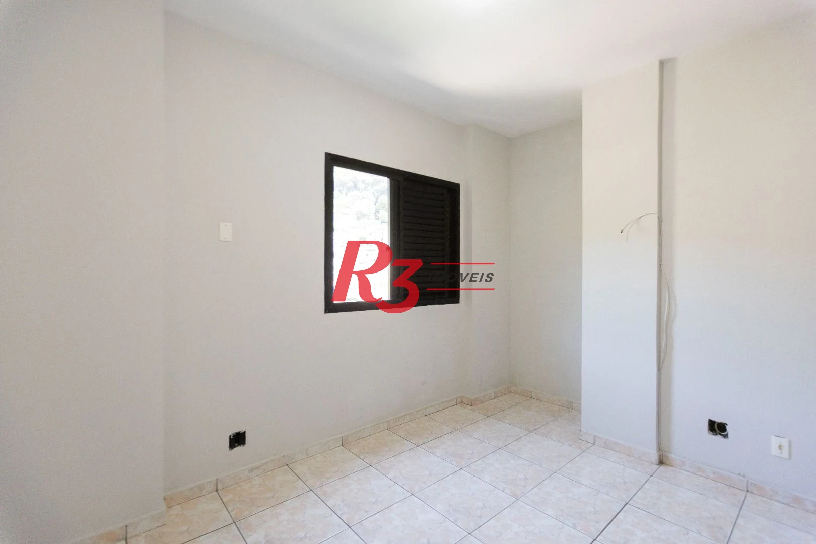 Apartamento com 2 dormitórios à venda, 86 m² por R$ 370.000,00 - Marapé - Santos/SP