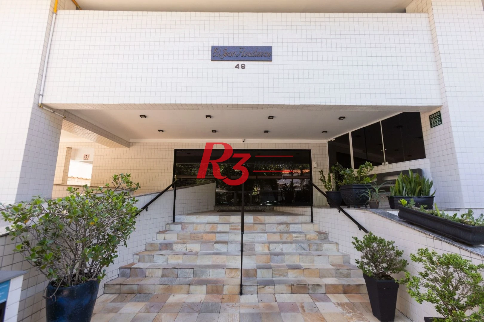 Apartamento com 2 dormitórios à venda, 86 m² por R$ 370.000,00 - Marapé - Santos/SP