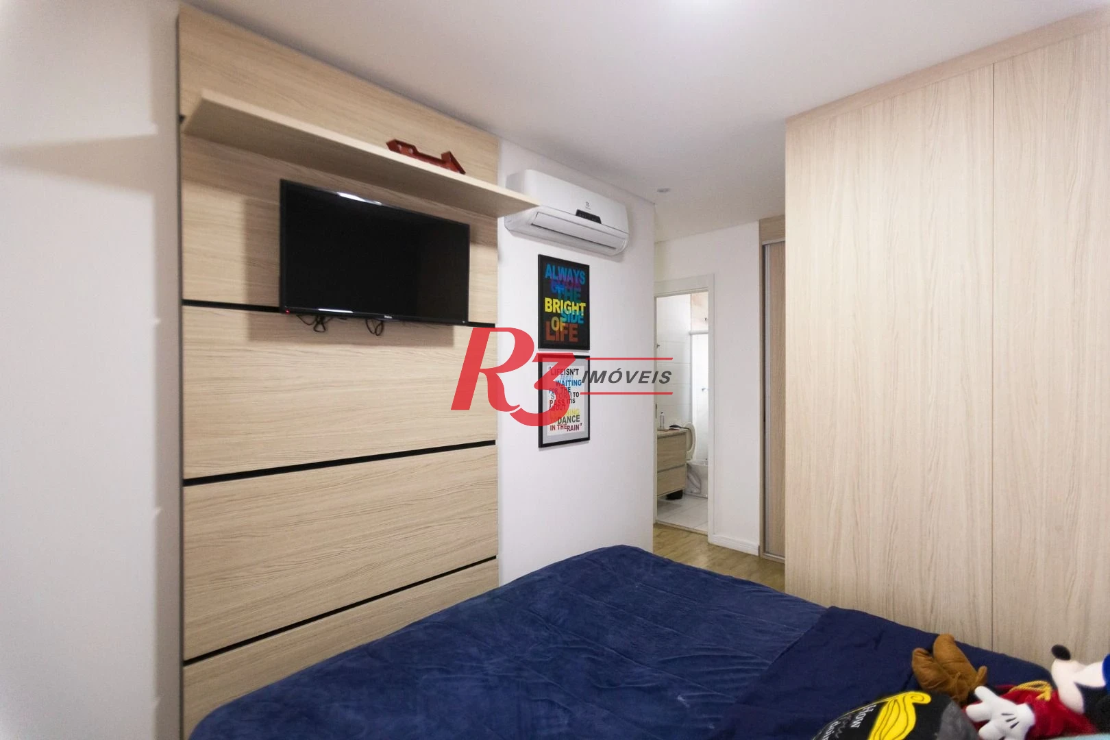 Apartamento com 2 dormitórios à venda, 62 m² por R$ 690.000,00 - Marapé - Santos/SP
