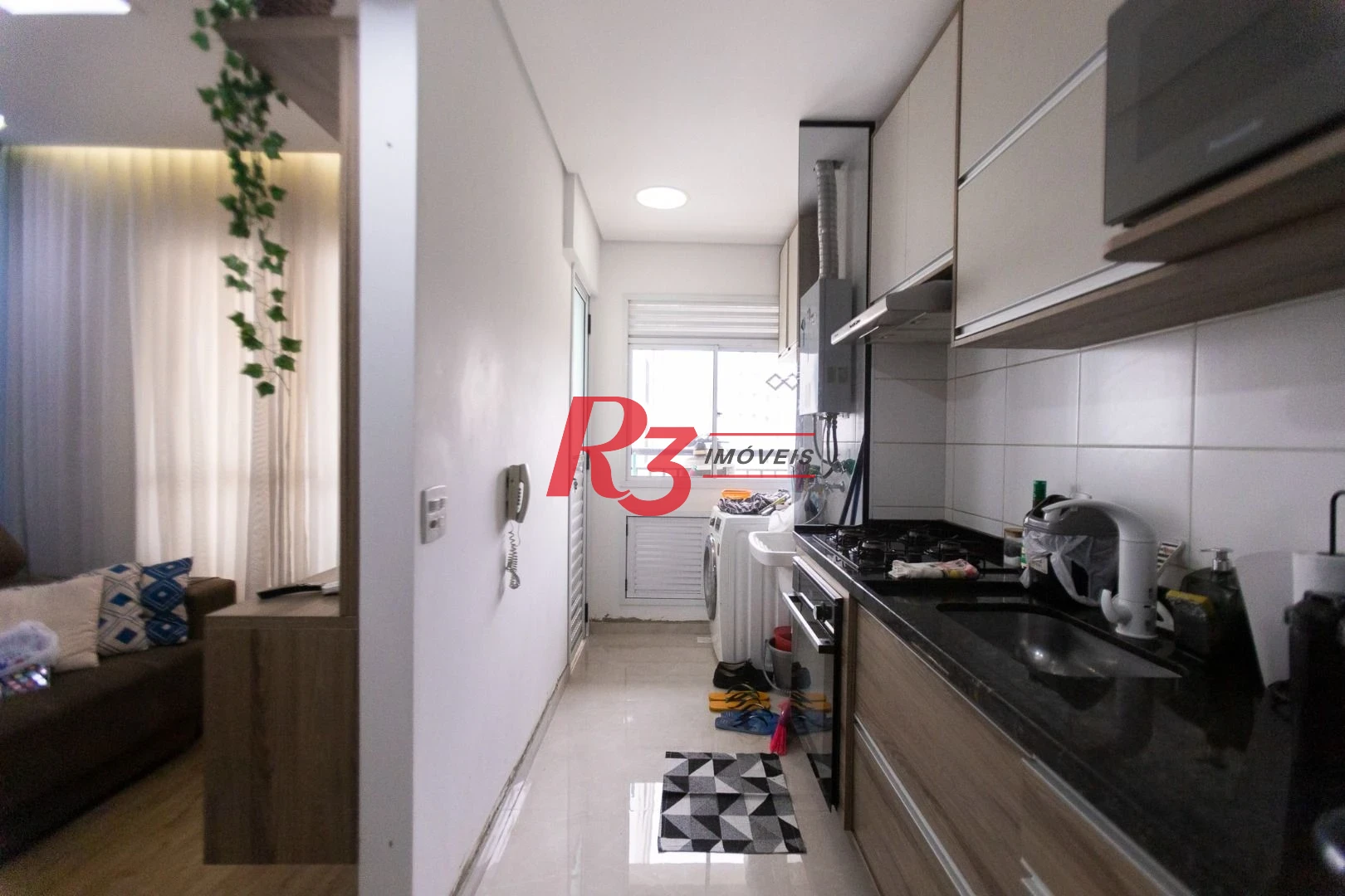 Apartamento com 2 dormitórios à venda, 62 m² por R$ 690.000,00 - Marapé - Santos/SP