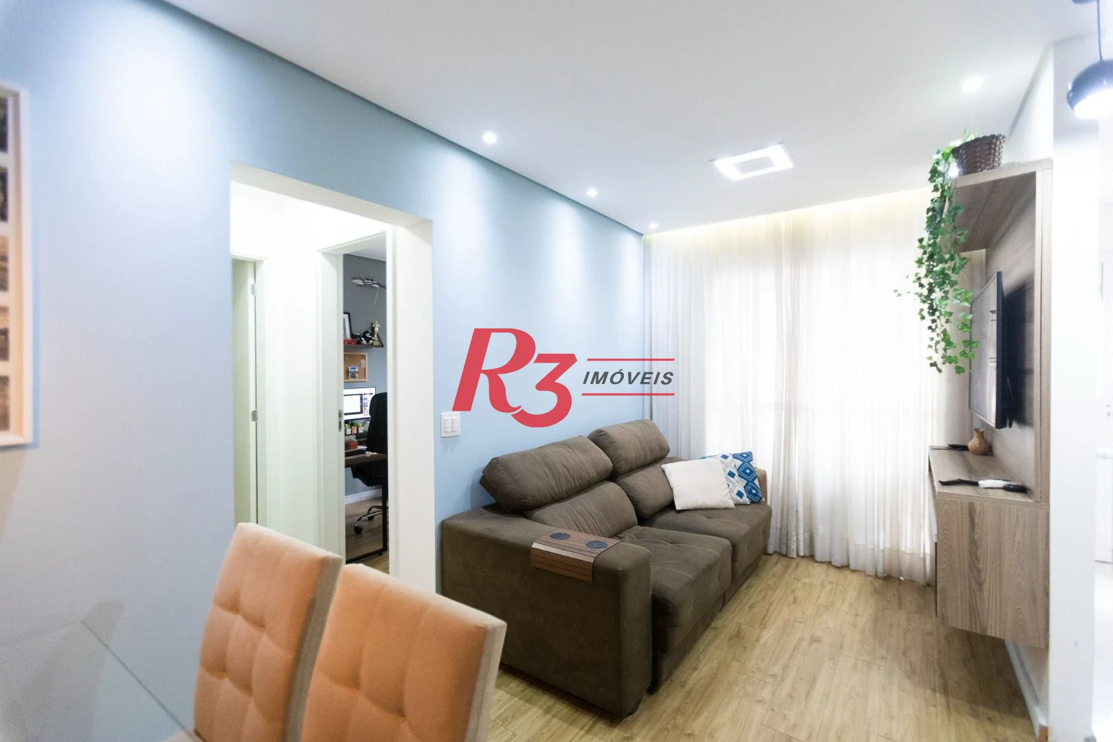 Apartamento com 2 dormitórios à venda, 62 m² por R$ 690.000,00 - Marapé - Santos/SP