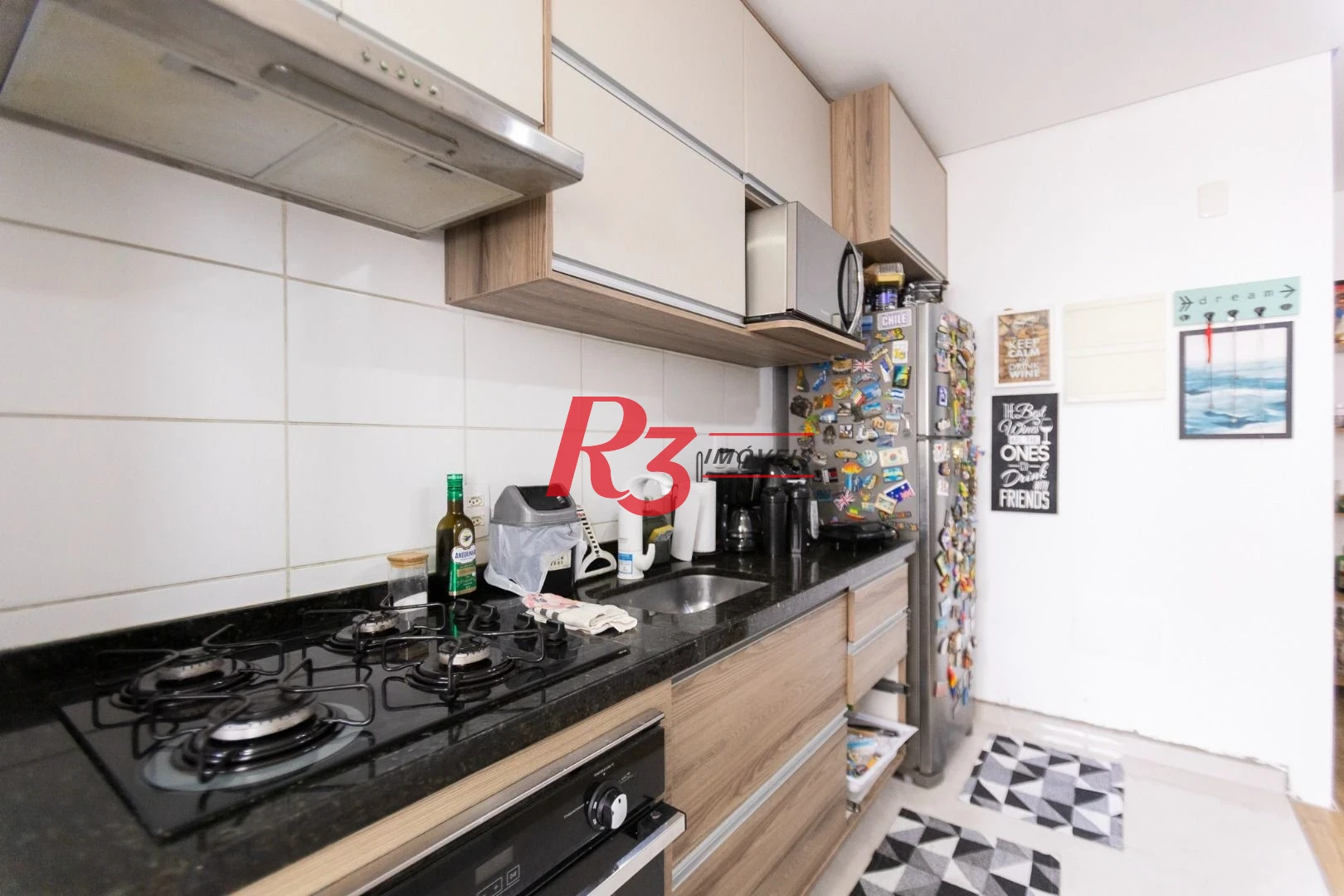 Apartamento com 2 dormitórios à venda, 62 m² por R$ 690.000,00 - Marapé - Santos/SP