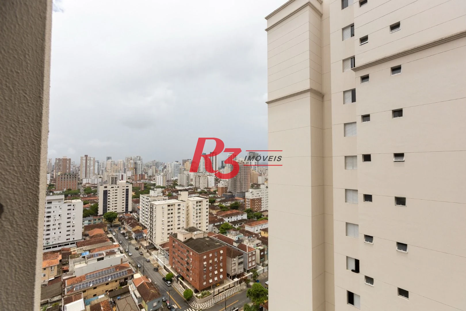 Apartamento com 2 dormitórios à venda, 62 m² por R$ 690.000,00 - Marapé - Santos/SP
