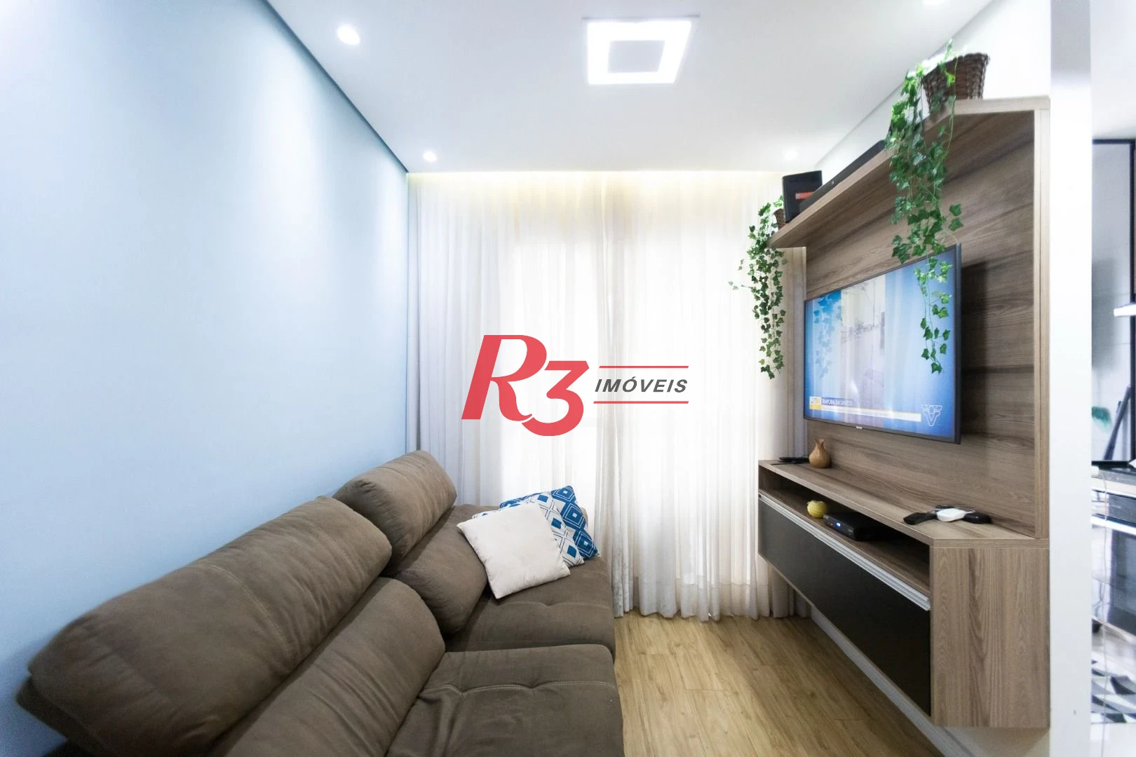 Apartamento com 2 dormitórios à venda, 62 m² por R$ 690.000,00 - Marapé - Santos/SP