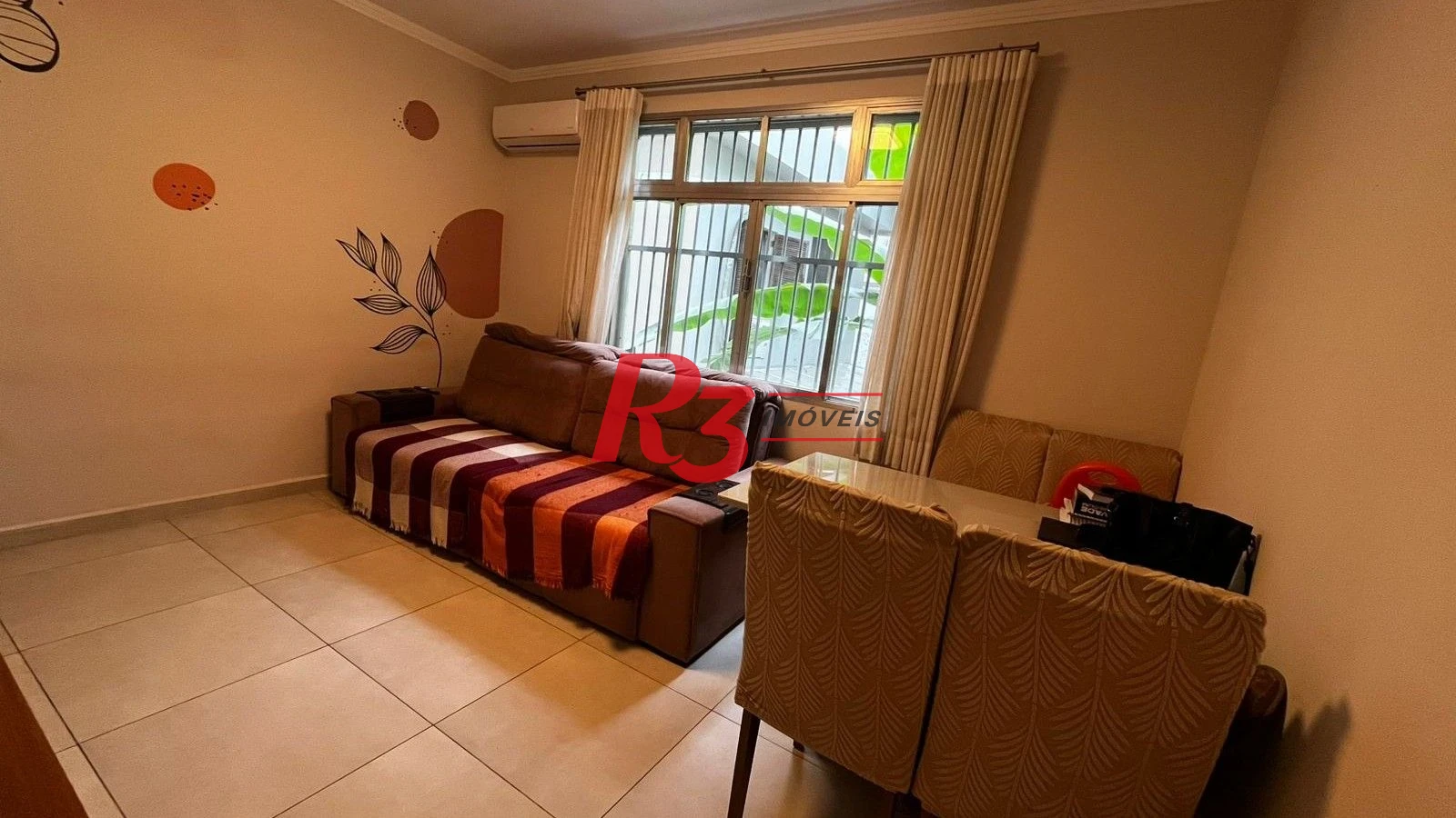 Apartamento com 2 dormitórios à venda, 60 m² por R$ 430.000,00 - Embaré - Santos/SP