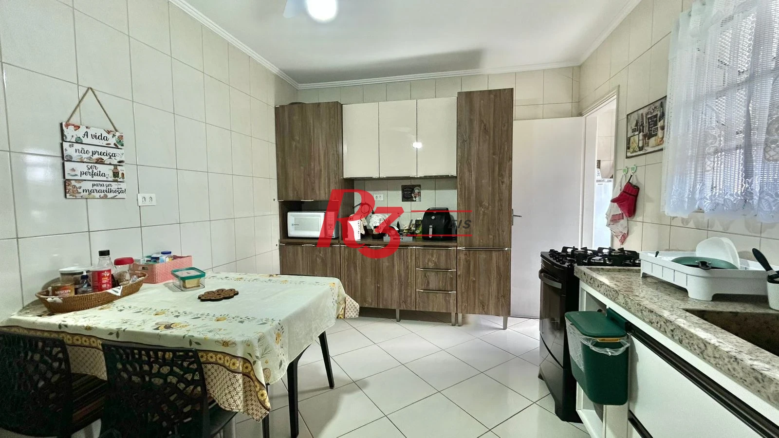 Apartamento com 2 dormitórios à venda, 100 m² por R$ 586.000,00 - Marapé - Santos/SP